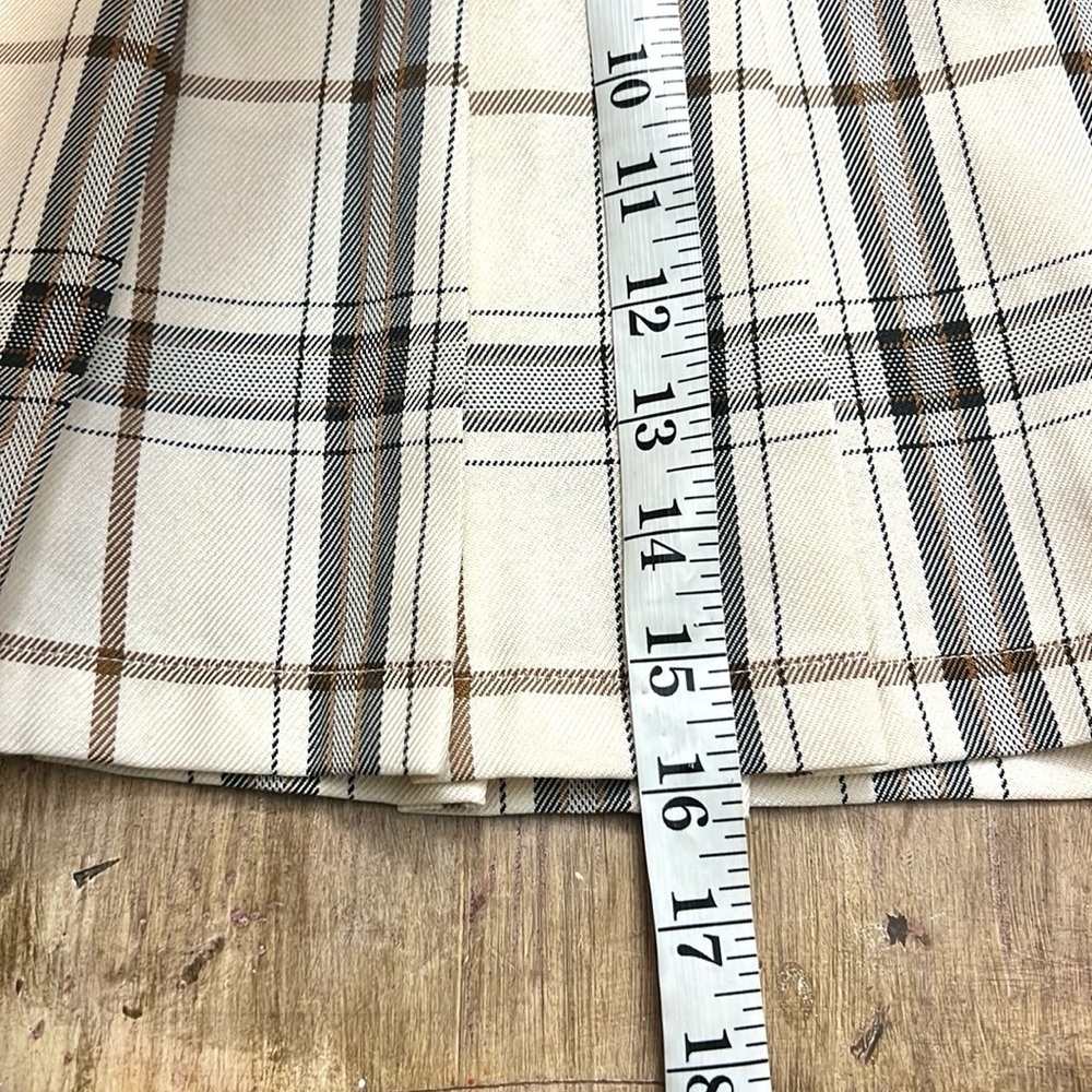 Hesperus,Adorable Plaid Pleated Skirt,Perfect w/Boots, Tights, Size Large - Picture 7 of 7